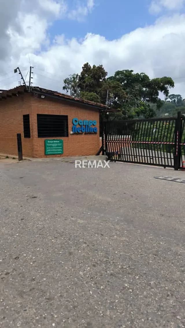 LINDO APARTAMENTO EN VENTA PARQUE CAIZA