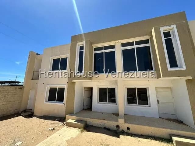 Casa (Duplex) en Venta en Puerta Maraven, Falcon