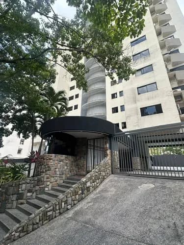 Ludeisi Zerpa 320016, Venta De Apartamento En El Bosque, Valencia