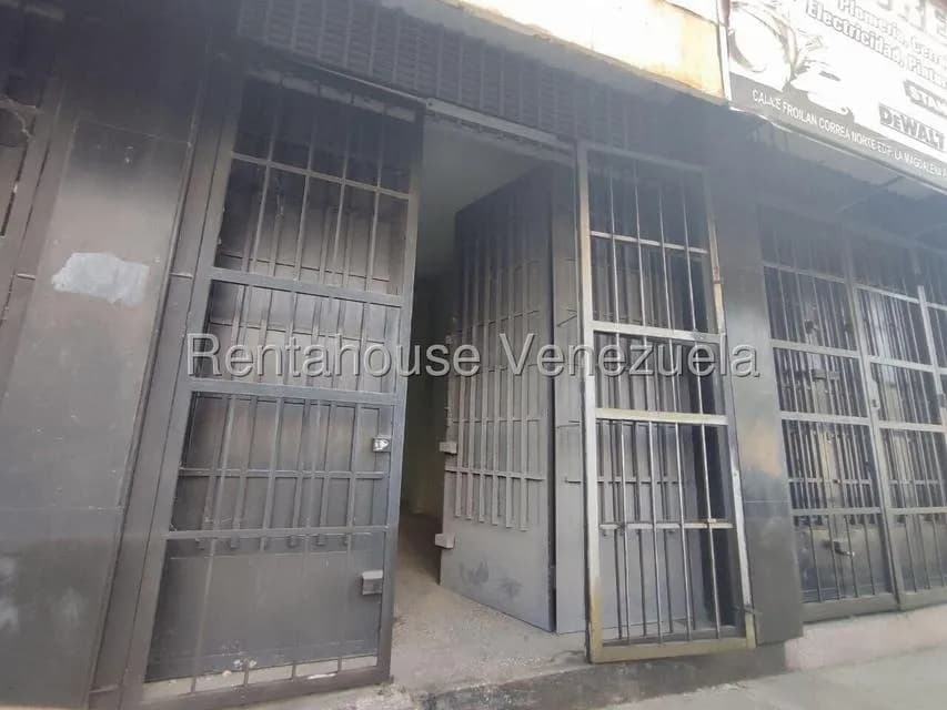 Comercial (Local Comercial) en Alquiler en Centro, Aragua