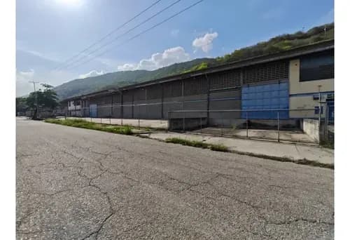 Galpon Industrial 2.500 M2 | Zi Este Guarenas | Anden De Caga
