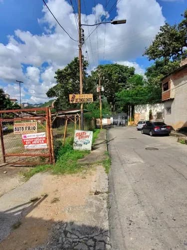 Terreno Comercial En Venta: Valencia Cercanías Avenida Bolívar
