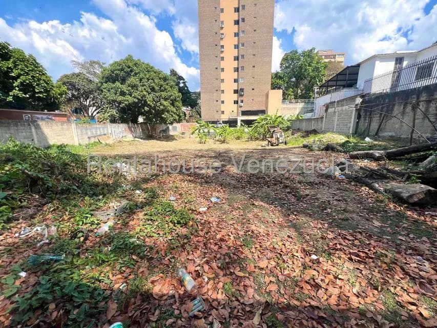 Terreno (Comercial) en Venta en El Paraiso, Distrito Metropolitano