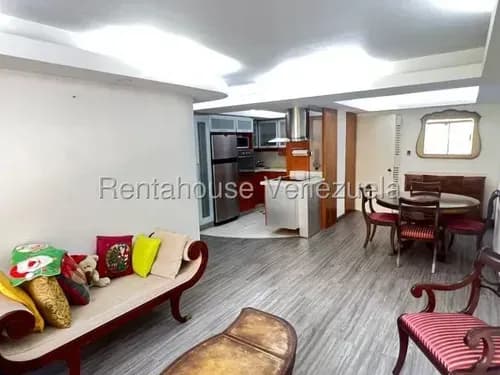 Alquiler De Precioso Apartamento En La Urbanización Miranda / Gc