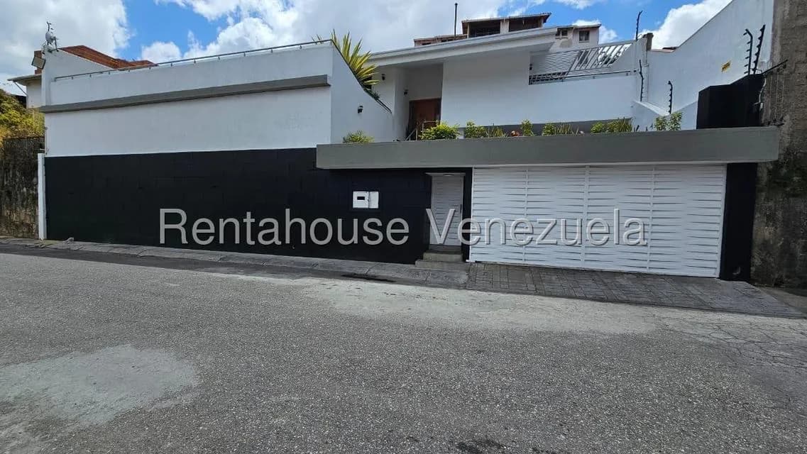 Casa (Multipes Niveles) en Venta en Lomas de La Trinidad, Distrito Metropolitano