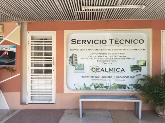 Local Comercial N° 13 en Alquiler Centro Comercial Plaza la Cruz - Cabudare