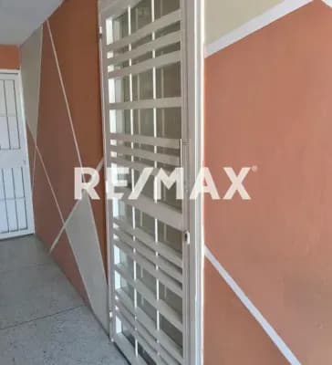 Local Comercial N° 34 en Venta Centro Comercial Plaza la Cruz - Cabudare