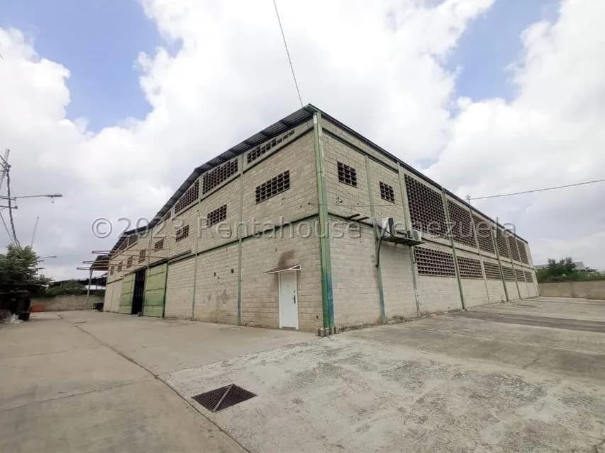 Comercial (Galpon - Deposito) en Venta en Flor Amarillo, Carabobo