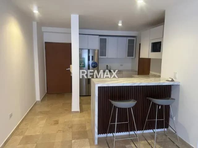 ALQUILA APARTAMENTO RES. COSTA DEL SOL