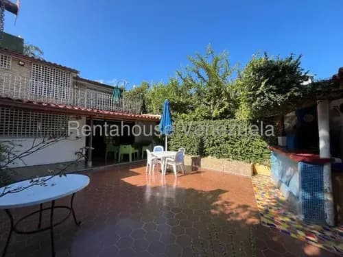 Agp Casa-quinta En Venta En La Ciudadela, En Calle Cerrada Con Vigilancia, Cocina Remodelada 26-17066