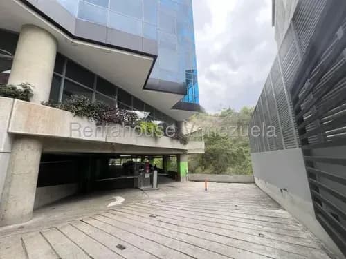 Oficina En Alquiler En Cerro Verde Con Excelente Vista En Torre Premium #26-18716