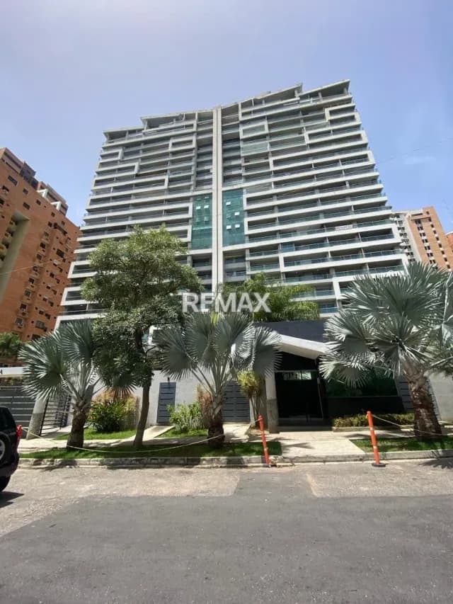 Apartamento En Venta En La Trigaleña en Obra Blanca, Piso Alto con Vista y Máximo Confort (Planta Eléctrica, Pozo y Amenidades)