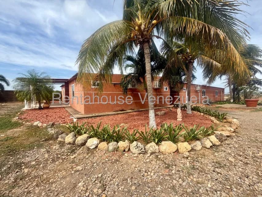 Comercial (Club Campestre) en Venta en Santa Ana, Falcon
