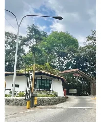 Vendo Casa 450m2 Junko Country Club 4260