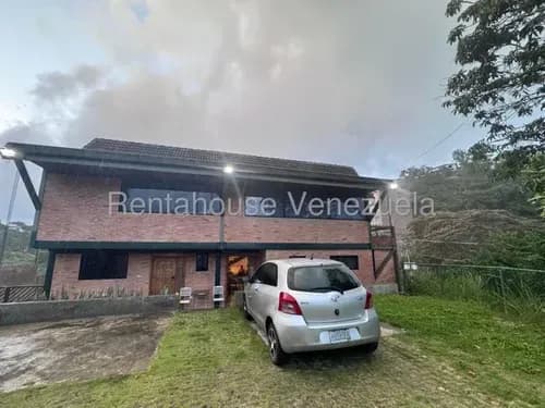 Casa En Venta Los Naranjos Del Cafetal 26-1738 Ac