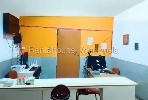 Comercial (2local Comercial) En Venta En Municipio Moran, Lara Cercano Al Terminal De Pasajeros.