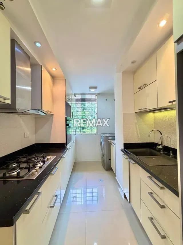 APARTAMENTO EN RES ARBOLEDA EN VENTA