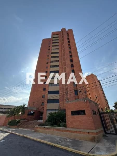 APARTAMENTO EN ALQUILER LUGANO PIAZZA