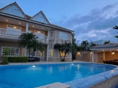 EXCLUSIVA MANSIÓN NÁUTICA EN LAS VILLAS | LECHERÍA ANZOATEGUI