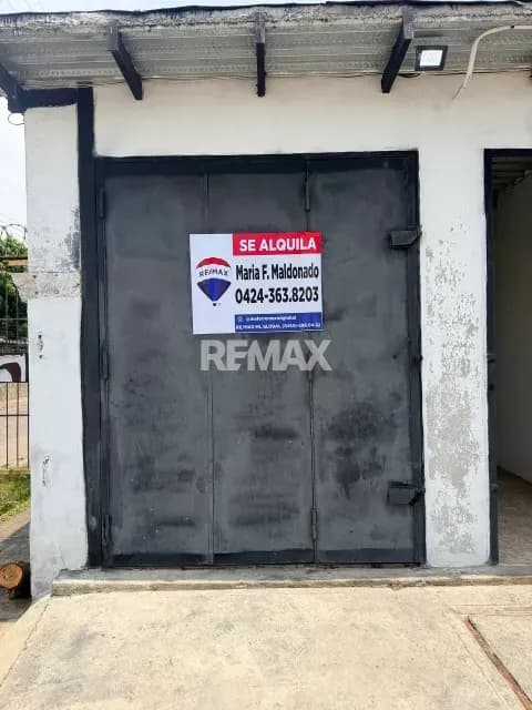 LOCAL EN ALQUILER EN LA AVENIDA ARAGUA
