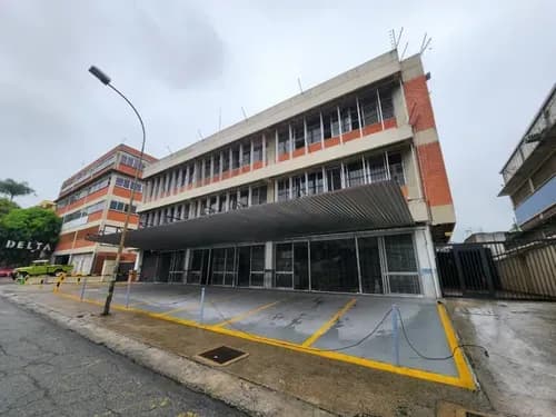Se Vende Edificio Industrial 3.820 M2 20b/30pe La Urbina