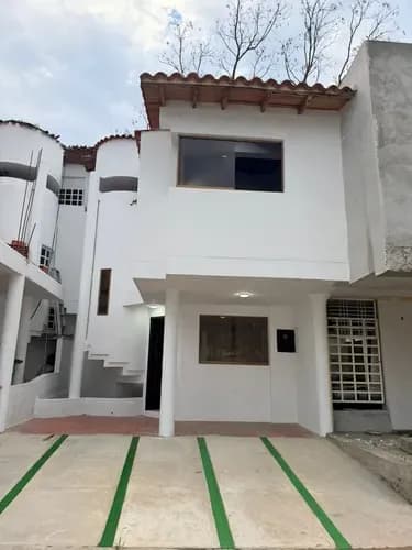 En Venta Estratégica Casa Conjunto Residencial California Suite Santa Teresa Sector Santa Cecilia San Cristóbal Táchira Venezuela Ygn