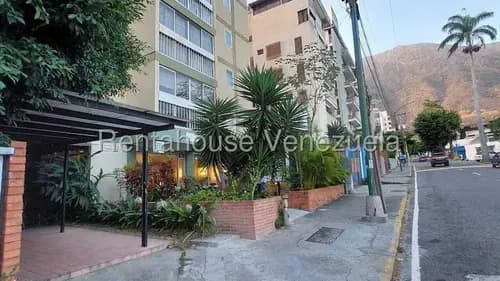 Oportunidad De Inversión: Apartamento Para Remodelar. Carmen Medina #26-15141
