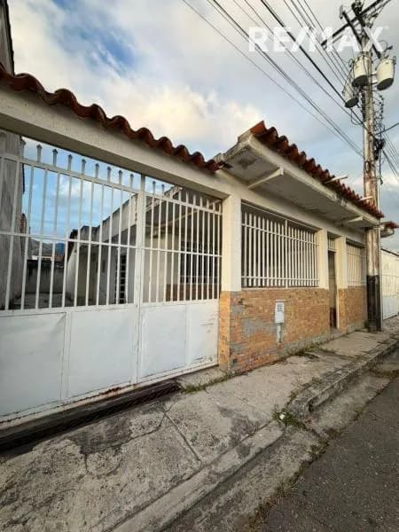Se alquila casa Urb jabillar Turmero