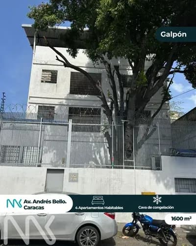 Galpón En Venta 1.600 Mts Av. Andrés Bello