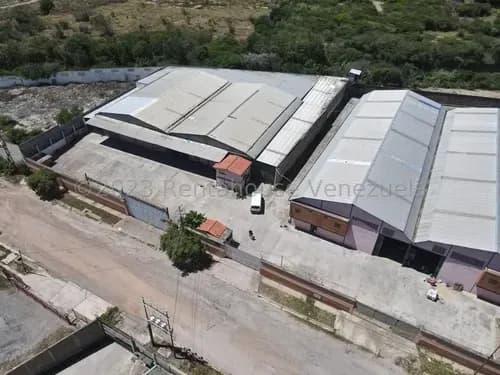 Dennymar, Vende Galpon Ubicado En La Zona Iii, Conj Cerrado Con Vig 24.7, Ofreciendote 3405 Mts2, Distribuido En Oficinas, Área De Maquinas, Y Áreas Para Ser Acondicionadas A Tu Necesidad B578 59