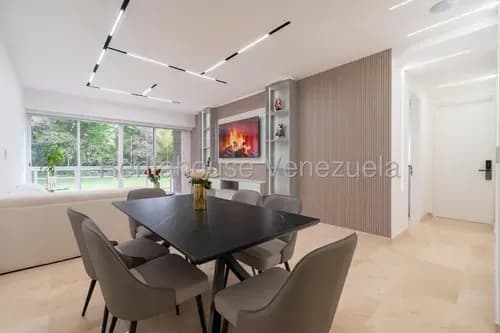Moderno Y Exclusivo Apartamento En Venta. Los Naranjos De Las Mercedes. Mercedes Legorburu. Mls #26-20143