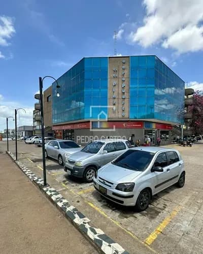 Venta De Oficina Amplia En Centro Comercial Plaza Aeropuerto, Zona Industrial Unare Frente Del Aeropuerto, Puerto Ordaz, Guayana, Venezuela, Bolivar