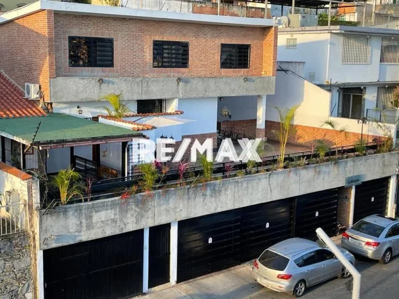 Casa en Venta en la Urbanización El Marques Mun. Sucre