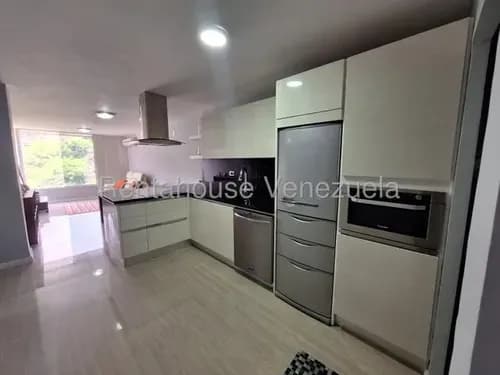 Tg Apartamento En Venta En Colinas De La Tahona, Cocina Remodelada, Se Vende Amoblado, Bonita Vista 26-20288
