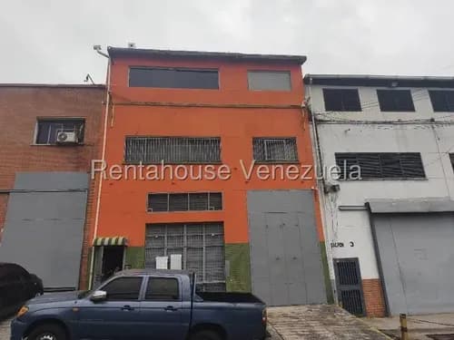 Se Ofrece En Venta Amplio, Productivo Y Centrico Galpon Ubicado En Sarria