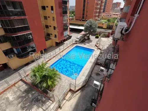 Ana Karina Molleja Alquila Amplio Apartamento Amoblado, Ubicado En Zona Este, Barquisimeto Lara /akm