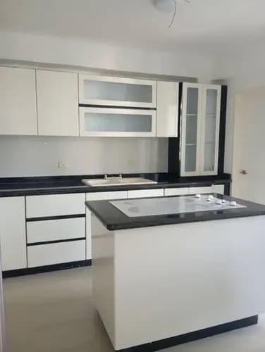 Espacioso Apartamento En Valencia 4 Av. El Parral Rp
