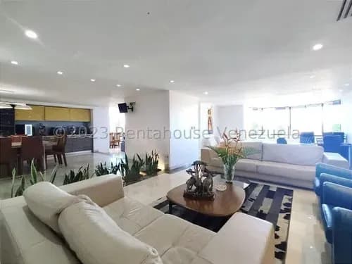 Daniela Linarez Vende Lujoso Apartamento Con Hall De Entrada, Sala, Comedor, Cocina Integrada, Family Room, Estudio, 5 Habitaciones, 6 Baños, Jacuzzi, Sauna, El Pedregal Barquisimeto