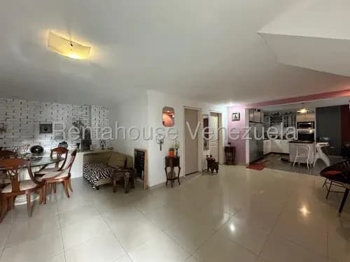 Te Lo Tengo Casa En Venta En Los Chorros Mls #25-10289 Leslie Cog