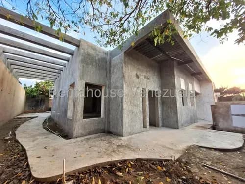 Mp En Venta Casa En Trigal Norte En Obra Gris Valencia