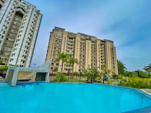 Exclusivo Penthouse De Doble Altura Con Acabados De Primera En Los Naranjos Del Cafetal. Vista Espectacular, Seguridad Y Piscina
