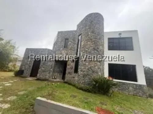 #26-12113 Cálida E Impecable Casa En Club De Campo