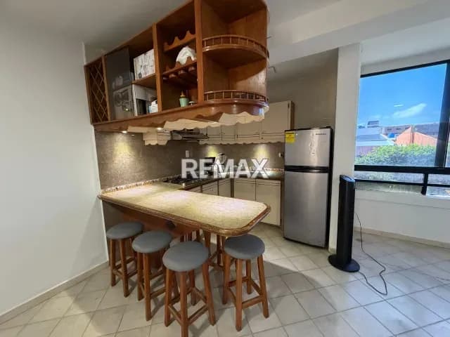 EN VENTA COMODO APARTAMENTO DE PLAYA EN EL CONJUNTO COCOTERO MAR, TUCACAS.