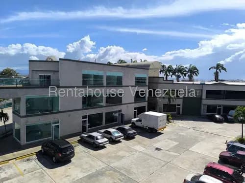 Yesenia Meneses Rah Ofrece En Alquiler Oficina Comercial Con 4 Estaciones De Trabajo En El Centro Empresarial Arturo Michelena 25-1386
