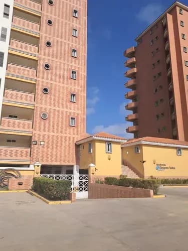 En Venta Apartamento En El Conjunto Giovanna Suites Tucacas Estado Falcón / Emer.
