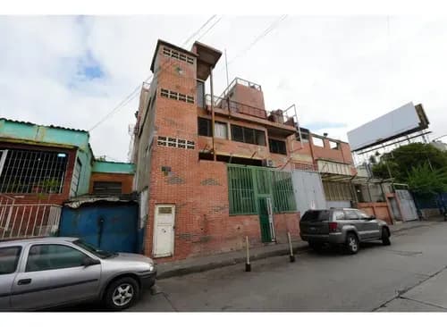 Edificio Industrial Y Fondo De Comercio En Venta Urb. Los Rosales