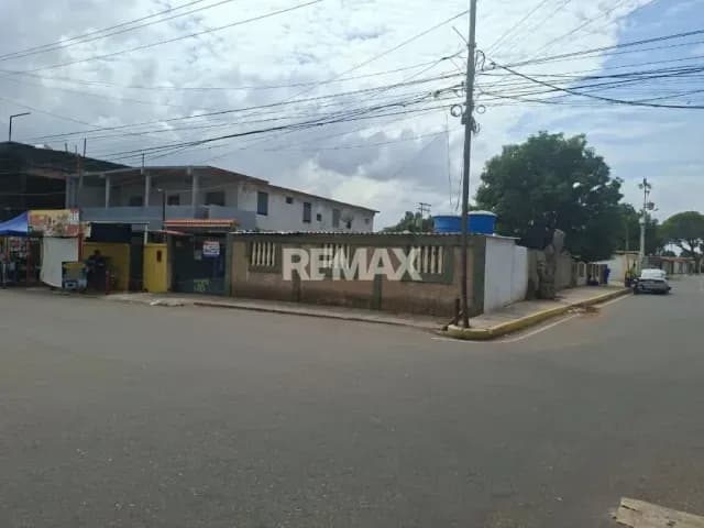 Casa Comercial En la Circunvalación 2 Diagonal al Hospital Madre Rafols