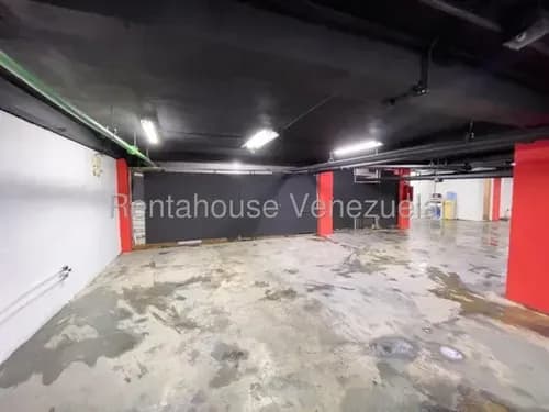 Ea Estacionamiento En Venta Urb. El Recreo, Caracas Yf 26-6107
