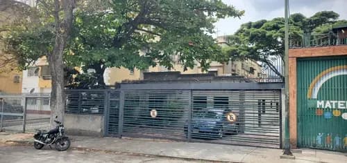 Locales Comerciales En Alquiler A Pie De Calle. Lpb