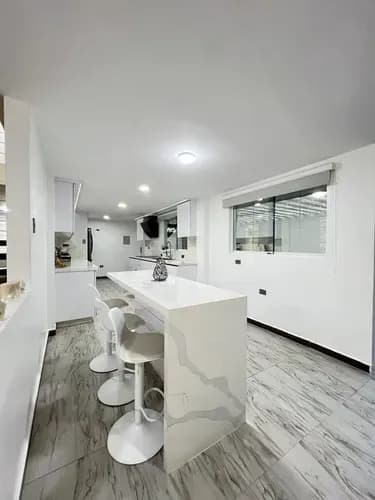 Townhouse En Venta: San Diego Exclusivo Conjunto Residencial Casa Verde